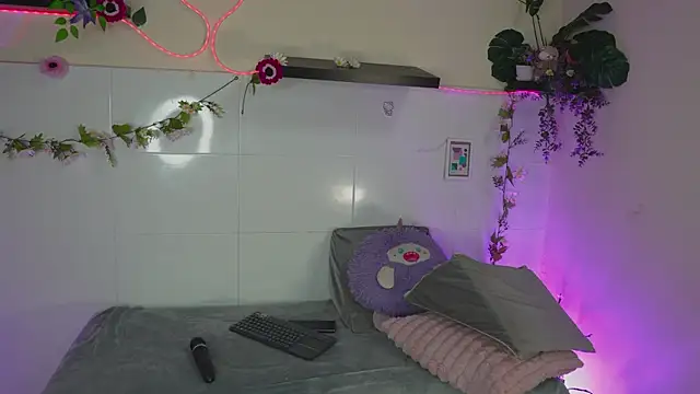 Snapshot of bri_cullen chatting on November 8, 2025, 2:23 am bri cullen online show from November 8, 2025, 2:23 am