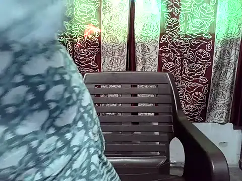 Snapshot of SIYA_MAVI chatting on November 10, 2025, 7:29 am SIYA MAVI online show from November 10, 2025, 7:29 am