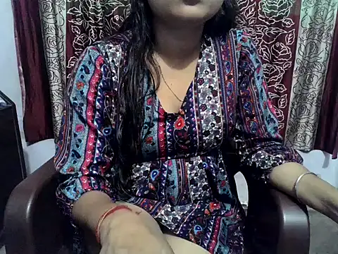 Snapshot of SIYA_MAVI chatting on May 6, 2026, 1:47 am SIYA MAVI online show from May 6, 2026, 1:47 am