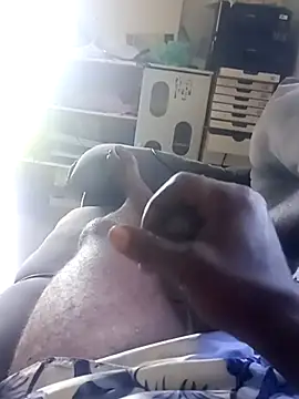 Snapshot of rodrig2107 chatting on February 14, 2026, 10:23 am rodrig2107 online show from February 14, 2026, 10:23 am