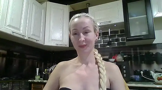 Snapshot of Mariana_har777 chatting on February 7, 2025, 7:59 pm Mariana har777 online show from February 7, 2025, 7:59 pm