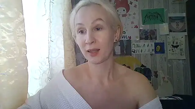 Snapshot of Mariana_har777 chatting on March 1, 2025, 12:01 pm Mariana har777 online show from March 1, 2025, 12:01 pm