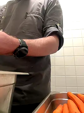 Snapshot of Pierre22000 chatting on October 24, 2025, 5:04 am Pierre22000 online show from October 24, 2025, 5:04 am