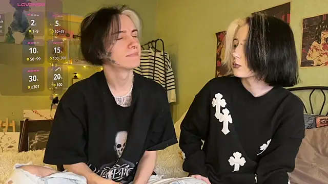 VeryRare TwinS online show from October 9, 2025, 10:08 pm