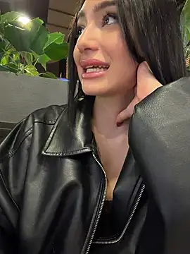 Snapshot of Maddy_Jones chatting on June 22, 2026, 10:51 pm Maddy Jones online show from June 22, 2026, 10:51 pm