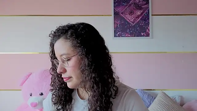 Charlotte  Miller online show from November 27, 2025, 11:45 am