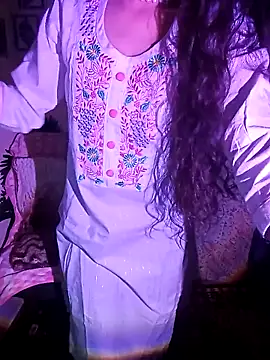 Snapshot of Angelnirvanaa chatting on November 6, 2025, 2:29 pm Angelnirvanaa online show from November 6, 2025, 2:29 pm