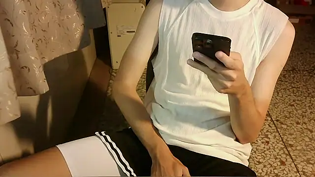 Snapshot of KYU890428 chatting on July 12, 2026, 5:26 pm KYU890428 online show from July 12, 2026, 5:26 pm