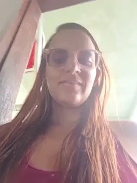 Snapshot of AliceRuivinha2 chatting on June 18, 2026, 3:49 pm AliceRuivinha2 online show from June 18, 2026, 3:49 pm
