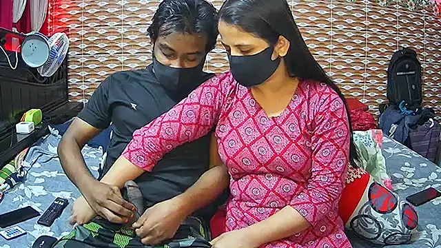 Hot Nila online show from April 30, 2026, 3:24 am