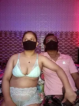 Hot Nila online show from June 23, 2026, 2:31 am