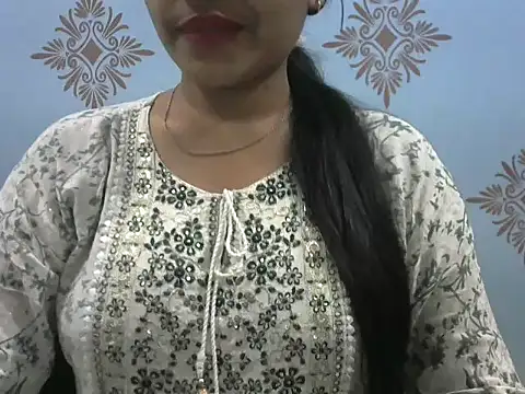 Snapshot of Misha_Sweett chatting on October 22, 2025, 2:17 pm Misha Sweett online show from October 22, 2025, 2:17 pm