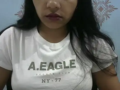 Snapshot of Misha_Sweett chatting on November 21, 2025, 1:43 pm Misha Sweett online show from November 21, 2025, 1:43 pm