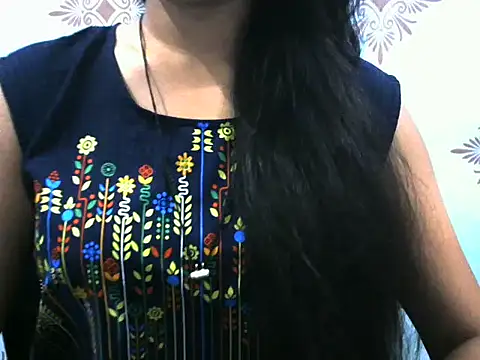 Misha Sweett online show from May 2, 2026, 1:27 pm