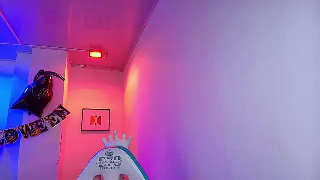 Arianna sweeet online show from October 28, 2025, 3:32 am