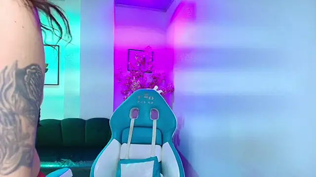 Snapshot of Arianna_sweeet chatting on May 28, 2026, 3:37 am Arianna sweeet online show from May 28, 2026, 3:37 am