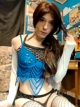 Snapshot of Rebeckalove chatting on March 9, 2025, 9:24 am Rebeckalove online show from March 9, 2025, 9:24 am