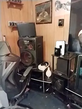 Snapshot of Rebeckalove chatting on December 21, 2025, 1:40 pm Rebeckalove online show from December 21, 2025, 1:40 pm