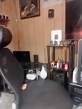 Snapshot of Rebeckalove chatting on February 21, 2026, 6:36 am Rebeckalove online show from February 21, 2026, 6:36 am