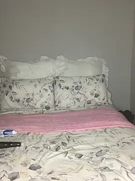 sexytinashe21 online show from February 18, 2026, 8:16 pm