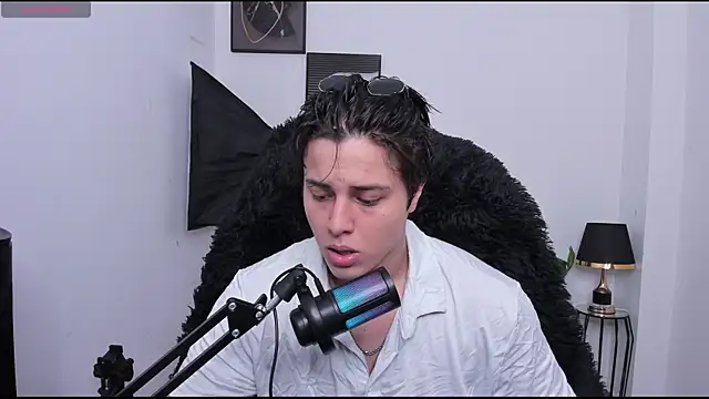 Thom Ohtani online show from March 14, 2025, 12:21 am