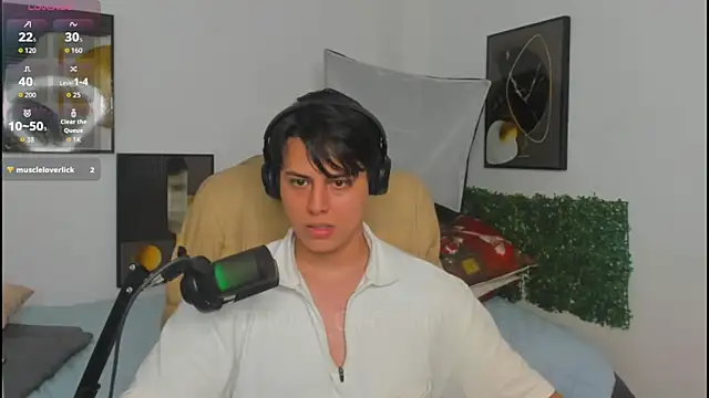 Snapshot of Thom_Ohtani chatting on May 16, 2026, 12:07 am Thom Ohtani online show from May 16, 2026, 12:07 am