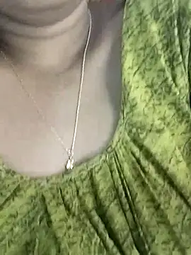 Snapshot of nikitacute23 chatting on February 25, 2025, 8:47 am nikitacute23 online show from February 25, 2025, 8:47 am