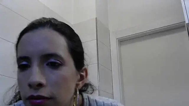 Snapshot of amabel_zambrano chatting on January 9, 2025, 8:34 am amabel zambrano online show from January 9, 2025, 8:34 am