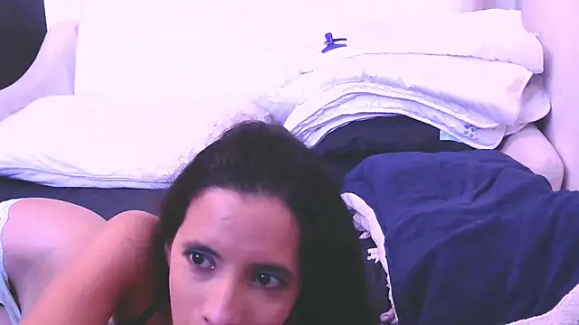 Snapshot of amabel_zambrano chatting on January 10, 2025, 11:43 am amabel zambrano online show from January 10, 2025, 11:43 am