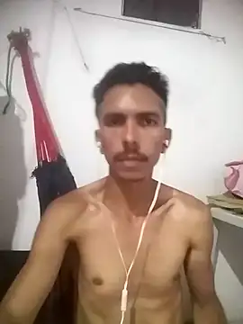 Snapshot of MagrinhoSaradoo chatting on February 15, 2025, 2:58 am MagrinhoSaradoo online show from February 15, 2025, 2:58 am