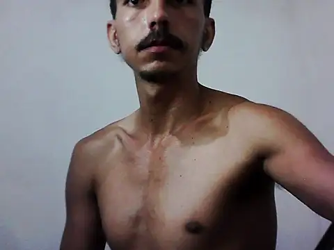 Snapshot of MagrinhoSaradoo chatting on November 27, 2025, 12:13 am MagrinhoSaradoo online show from November 27, 2025, 12:13 am