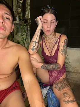 Snapshot of Izy_cute_ chatting on February 20, 2025, 8:06 am Izy cute online show from February 20, 2025, 8:06 am