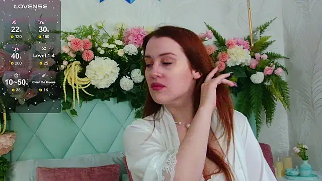 EllieGarson online show from October 6, 2025, 5:10 pm