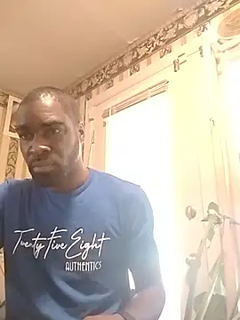 Snapshot of Ass_Everywere chatting on February 24, 2025, 4:58 pm Ass Everywere online show from February 24, 2025, 4:58 pm