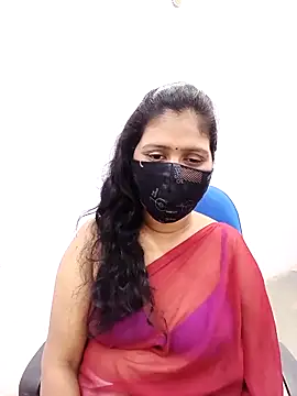 Snapshot of Lucky-Deepthi chatting on February 27, 2025, 5:26 pm Lucky-Deepthi online show from February 27, 2025, 5:26 pm