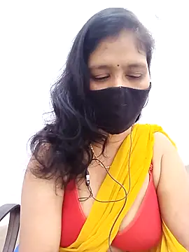 Snapshot of Lucky-Deepthi chatting on November 28, 2025, 7:27 pm Lucky-Deepthi online show from November 28, 2025, 7:27 pm