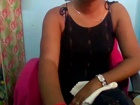 Snapshot of Barbie_183 chatting on July 18, 2026, 5:22 am Barbie 183 online show from July 18, 2026, 5:22 am