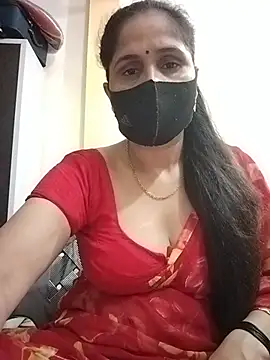 Snapshot of priyancyfun chatting on July 4, 2026, 4:24 pm priyancyfun online show from July 4, 2026, 4:24 pm