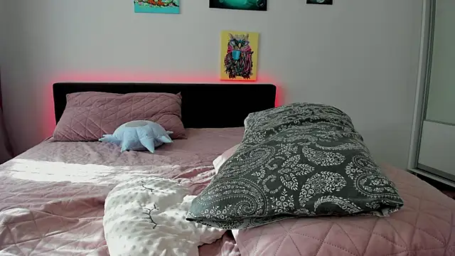 NNNoire online show from March 11, 2025, 8:30 am