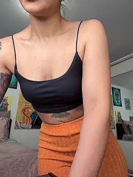 NNNoire online show from May 1, 2026, 5:34 am
