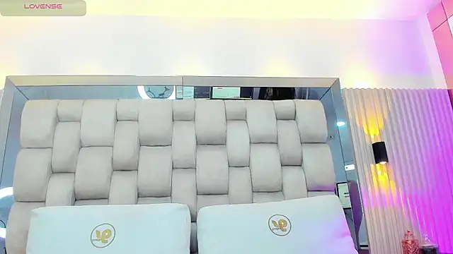 ashlyn parker online show from February 23, 2025, 7:28 pm