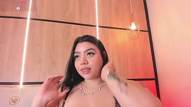 ashlyn parker online show from September 30, 2025, 8:14 pm