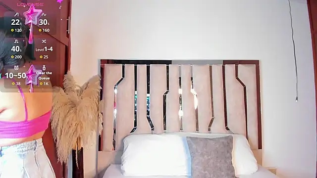 Snapshot of ssofijohnsonx chatting on November 29, 2025, 1:03 pm ssofijohnsonx online show from November 29, 2025, 1:03 pm