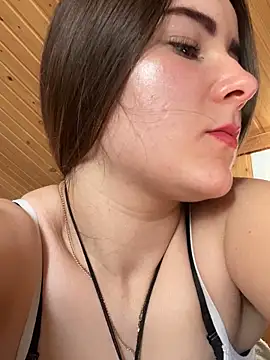 mewKate online show from May 4, 2026, 4:14 pm