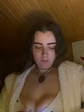 mewKate online show from May 19, 2026, 6:47 pm
