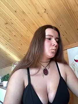 mewKate online show from June 8, 2026, 1:33 pm