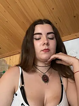 mewKate online show from June 14, 2026, 3:36 pm