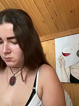 mewKate online show from June 15, 2026, 5:04 pm