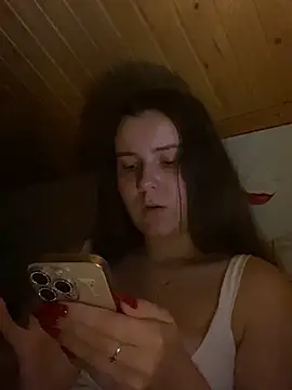 mewKate online show from June 21, 2026, 6:54 pm