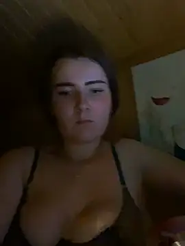 mewKate online show from June 29, 2026, 9:04 pm